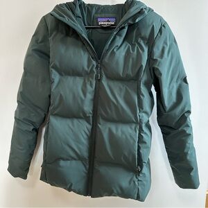 Patagonia Women’s Puffer Jacket Green